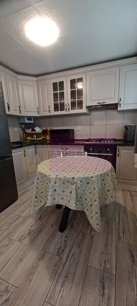 Sabareni, casa 2 camere, baie, bucatarie, terasa, magazie